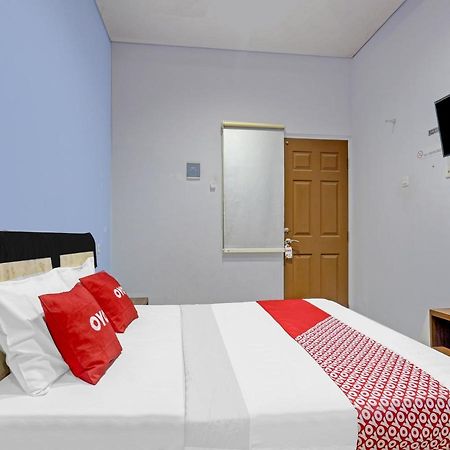 Oyo 90553 Arteri Guest House Σεμαράνγκ Εξωτερικό φωτογραφία