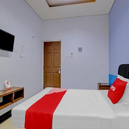 Oyo 90553 Arteri Guest House Σεμαράνγκ Εξωτερικό φωτογραφία