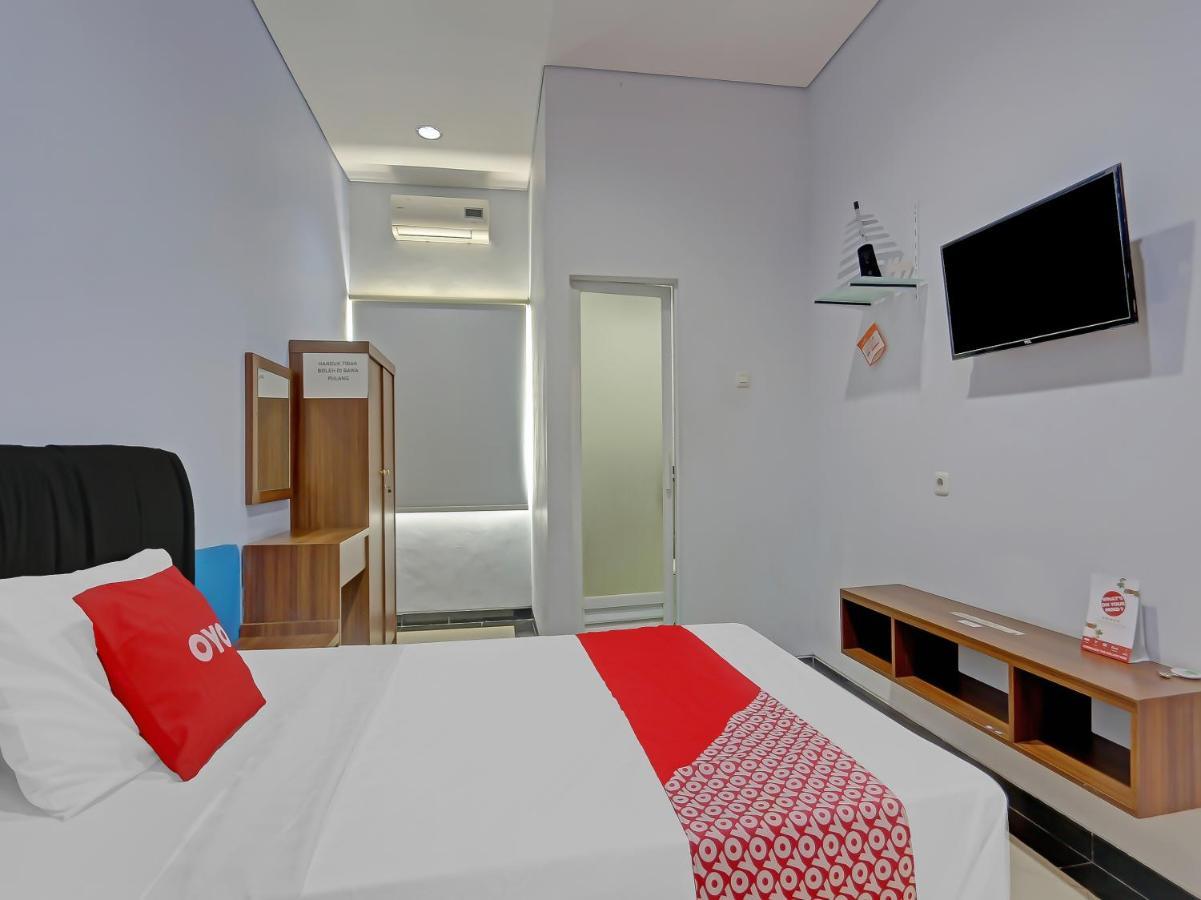 Oyo 90553 Arteri Guest House Σεμαράνγκ Εξωτερικό φωτογραφία