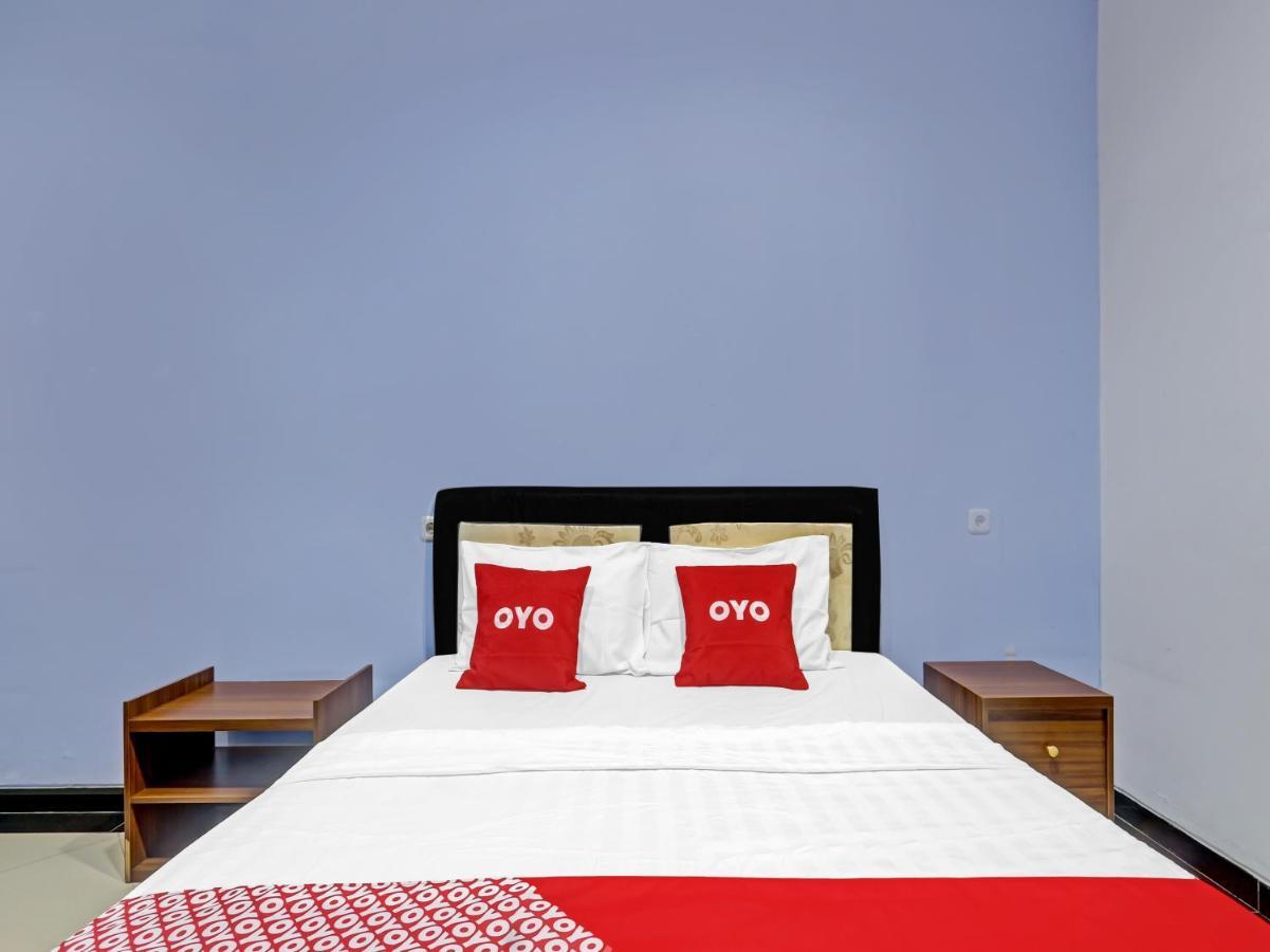 Oyo 90553 Arteri Guest House Σεμαράνγκ Εξωτερικό φωτογραφία