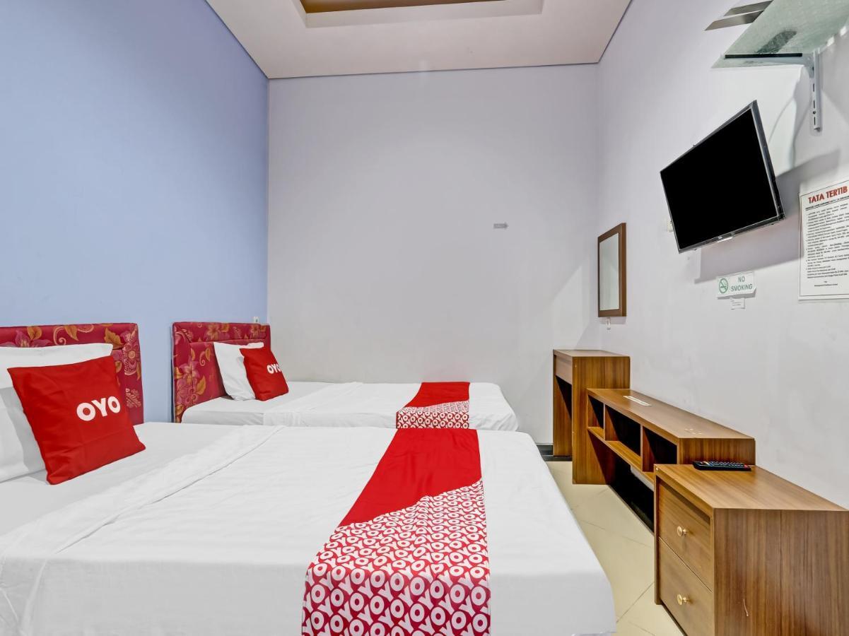 Oyo 90553 Arteri Guest House Σεμαράνγκ Εξωτερικό φωτογραφία