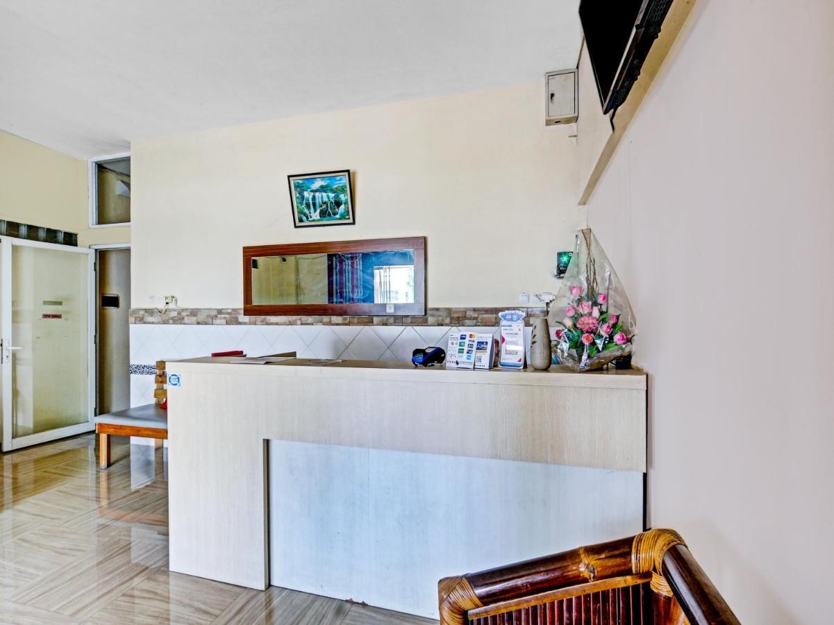 Oyo 90553 Arteri Guest House Σεμαράνγκ Εξωτερικό φωτογραφία