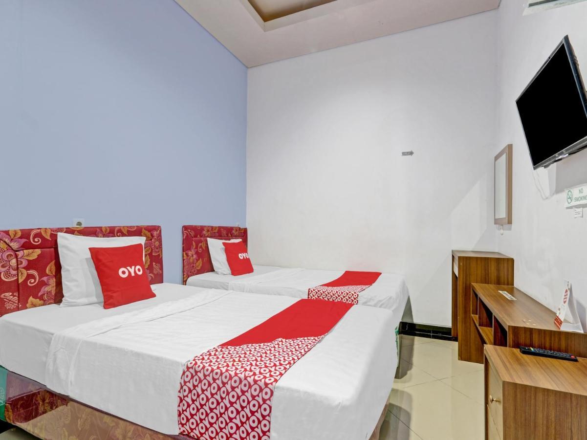 Oyo 90553 Arteri Guest House Σεμαράνγκ Εξωτερικό φωτογραφία